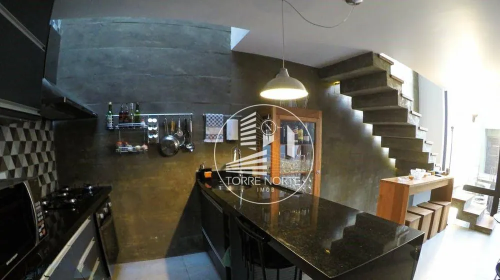Casa, 10 quartos, 350 m² - Foto 2