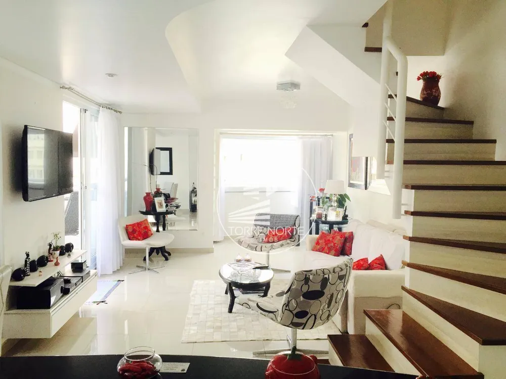 Cobertura, 3 quartos, 130 m² - Foto 3