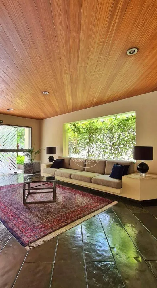 Apartamento, 3 quartos, 208 m² - Foto 2