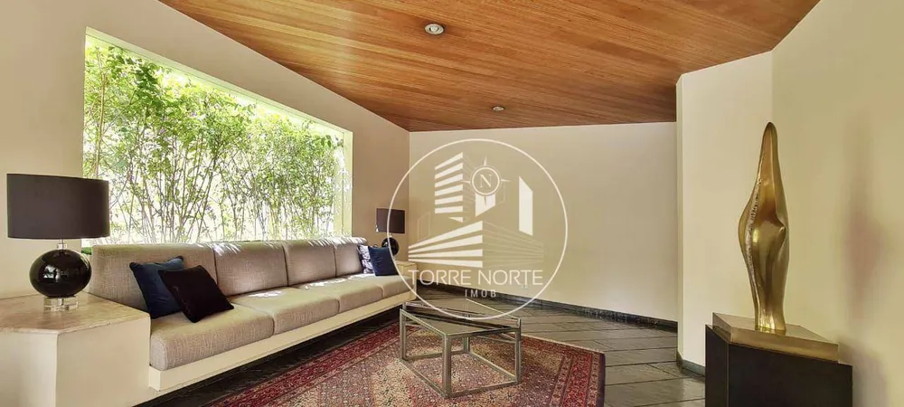 Apartamento, 3 quartos, 208 m² - Foto 1