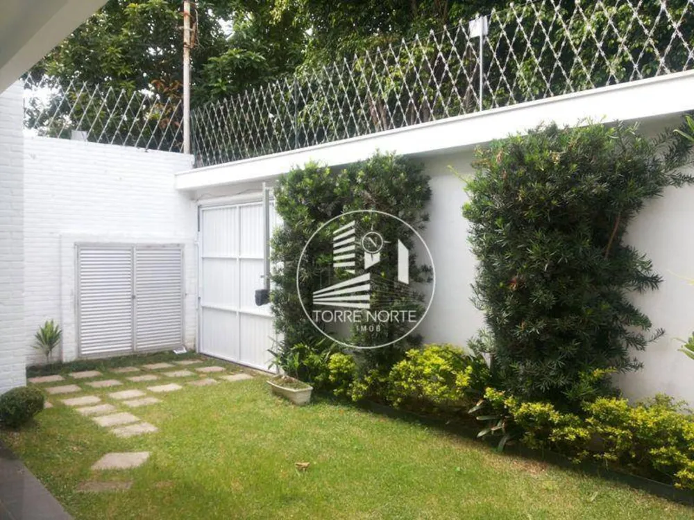 Casa, 3 quartos, 320 m² - Foto 1
