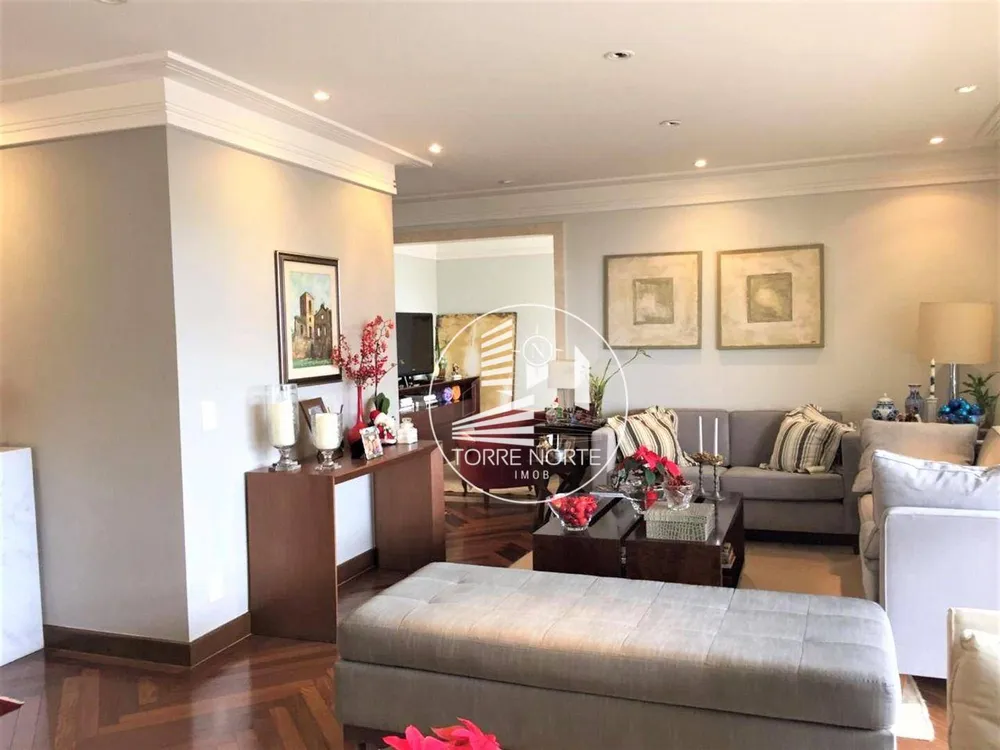 Apartamento, 4 quartos, 250 m² - Foto 1