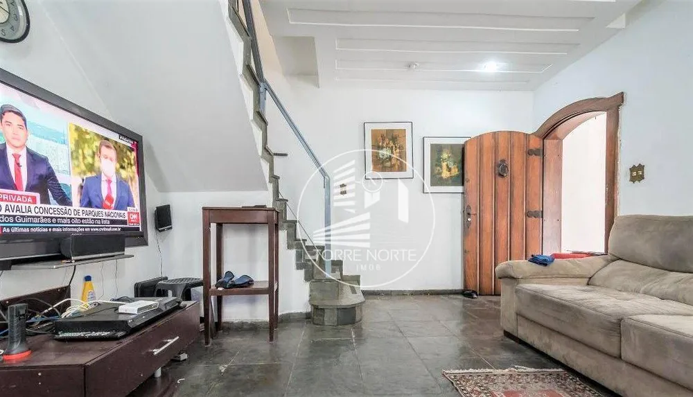 Casa, 3 quartos, 250 m² - Foto 2