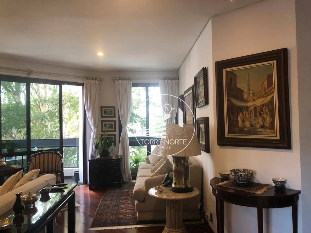 Apartamento, 4 quartos, 210 m² - Foto 1