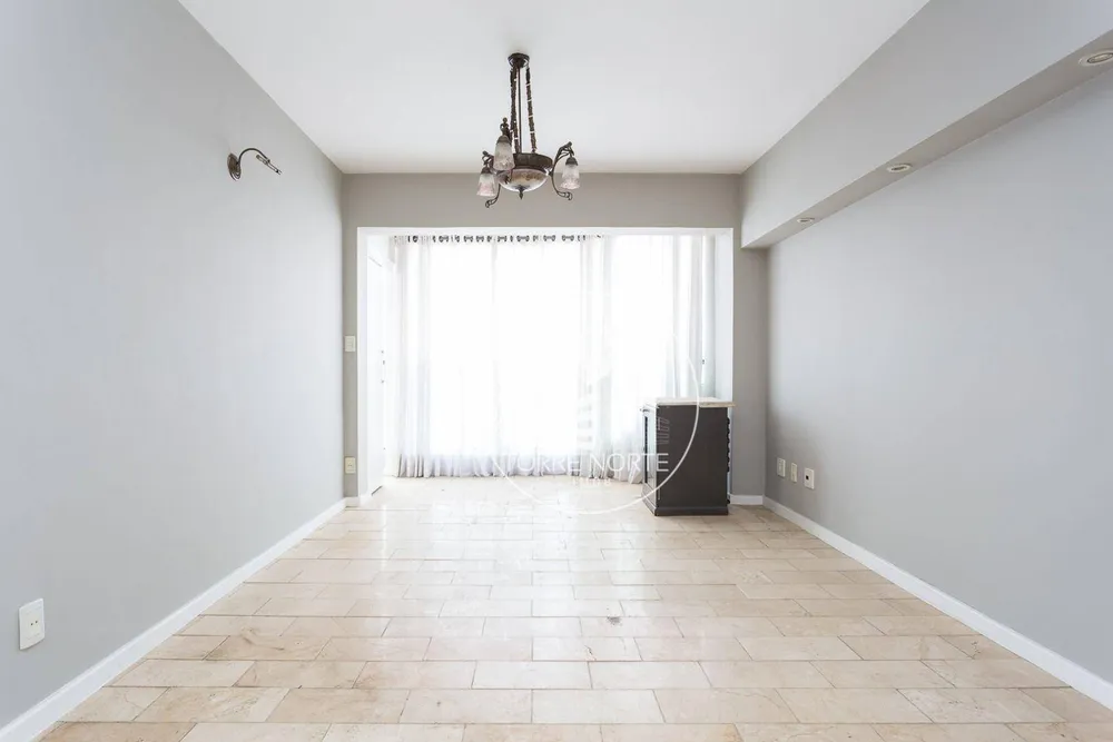 Cobertura, 3 quartos, 248 m² - Foto 2