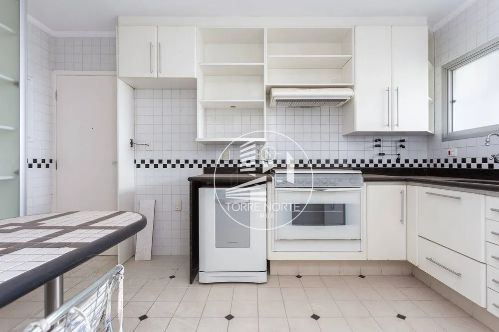 Cobertura, 3 quartos, 248 m² - Foto 3