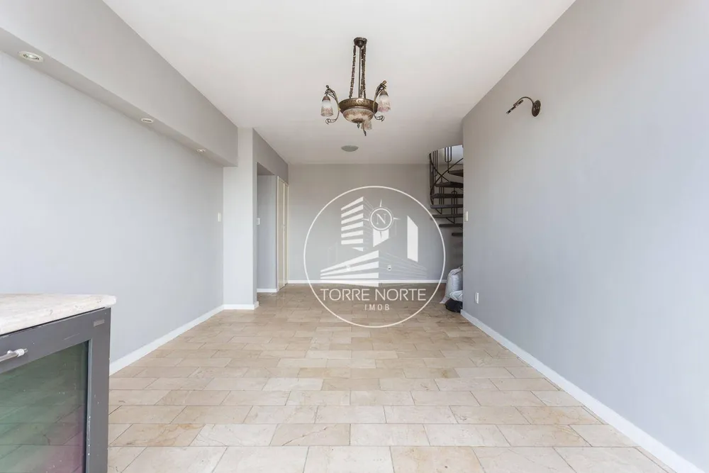Cobertura, 3 quartos, 248 m² - Foto 1