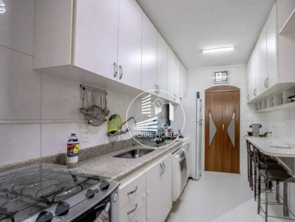 Apartamento, 3 quartos, 130 m² - Foto 2