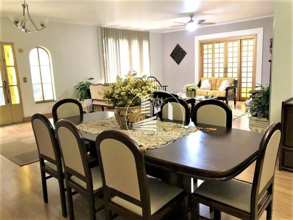 Casa, 4 quartos, 470 m² - Foto 1