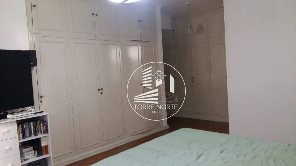 Apartamento, 3 quartos, 247 m² - Foto 2