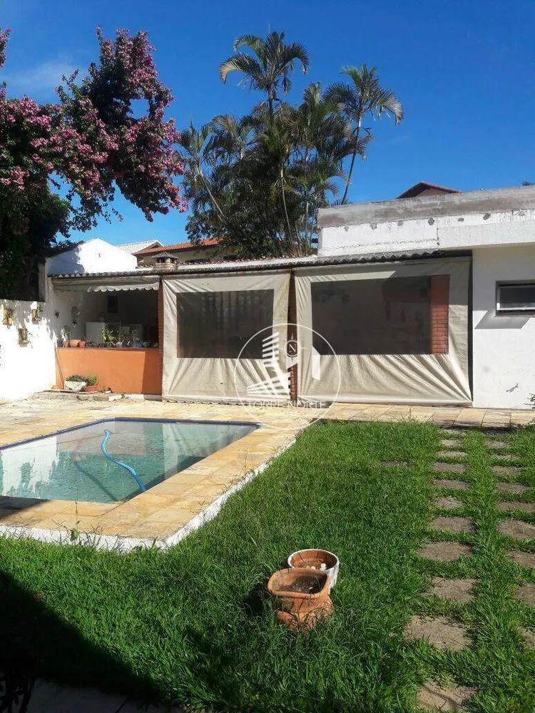 Sobrado, 4 quartos, 372 m² - Foto 1