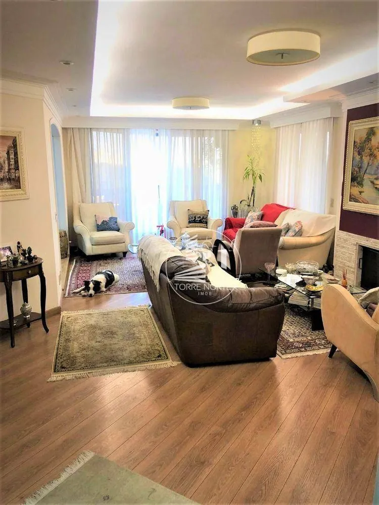 Apartamento, 4 quartos, 242 m² - Foto 1