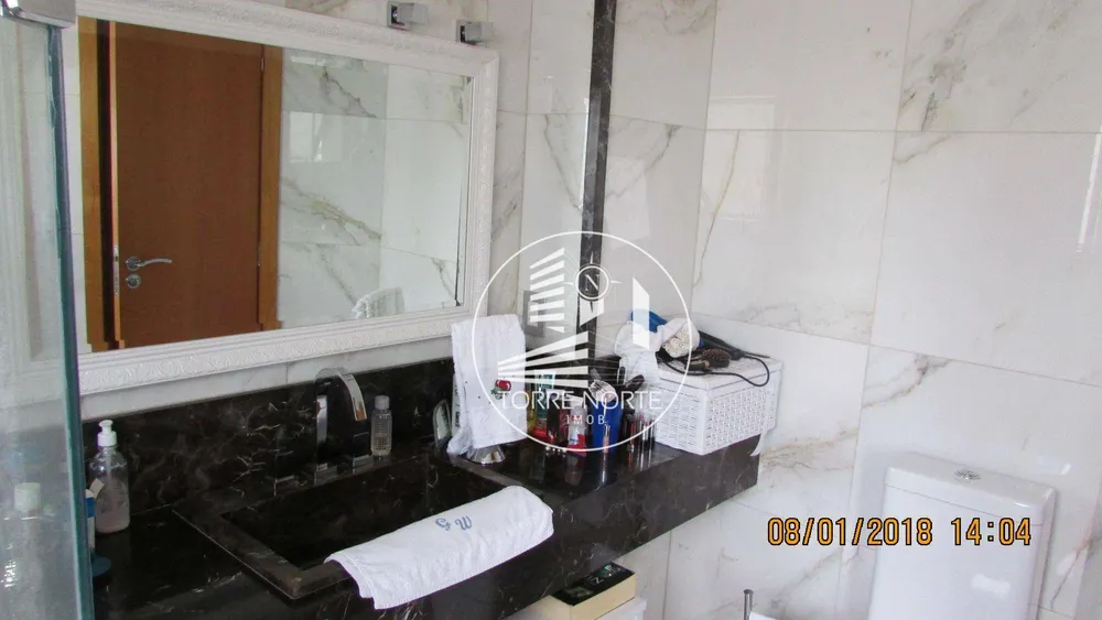 Apartamento, 3 quartos, 187 m² - Foto 1