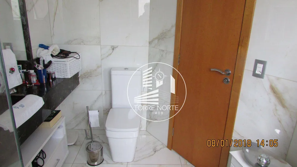 Apartamento, 3 quartos, 187 m² - Foto 2