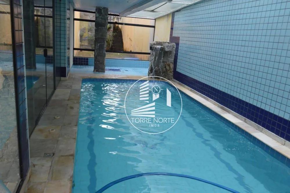 Sobrado, 7 quartos, 550 m² - Foto 1