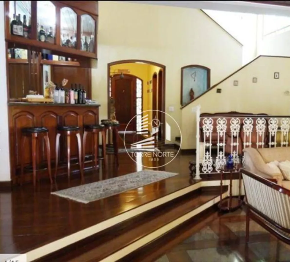 Sobrado, 4 quartos, 349 m² - Foto 1