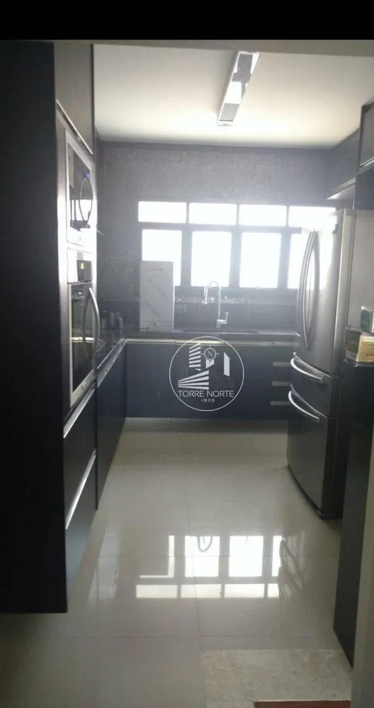 Apartamento, 3 quartos, 138 m² - Foto 3
