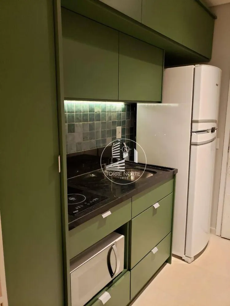 Apartamento, 1 quarto, 27 m² - Foto 2