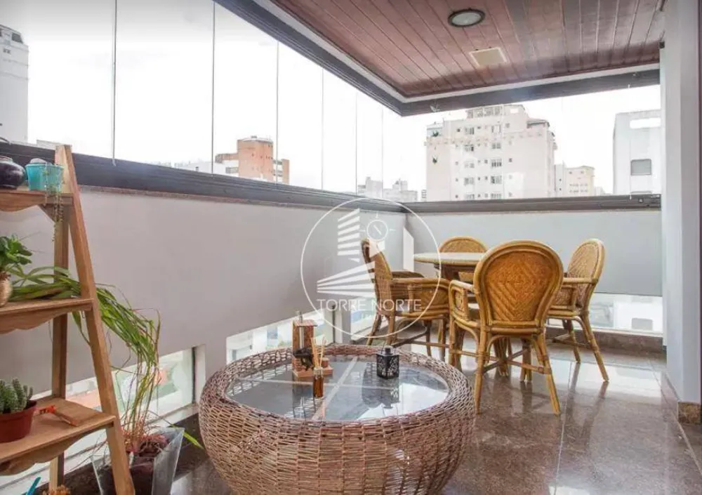 Apartamento, 3 quartos, 240 m² - Foto 2