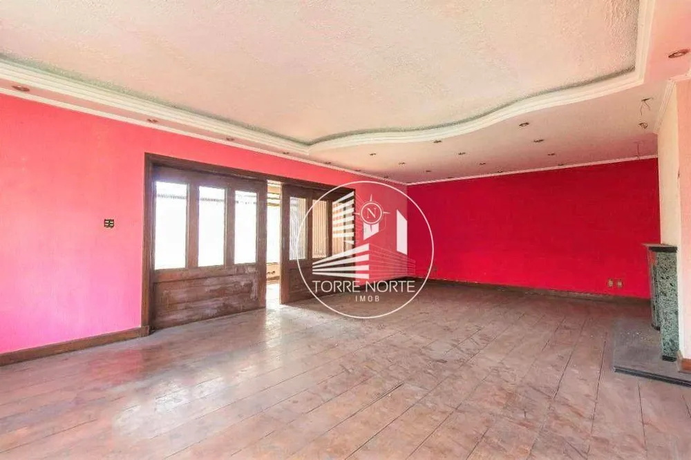 Casa, 5 quartos, 647 m² - Foto 1