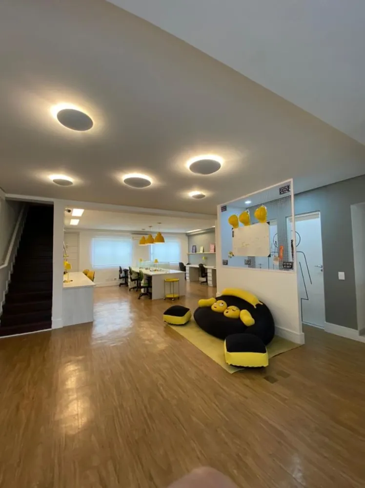 Sobrado, 8 quartos, 300 m² - Foto 3