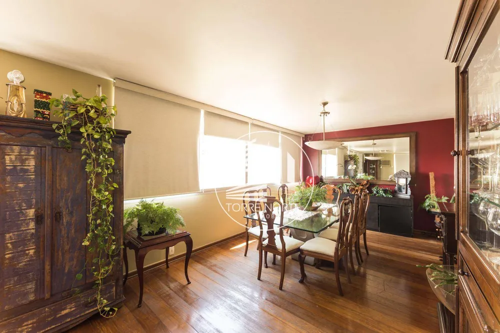 Apartamento, 4 quartos, 240 m² - Foto 2