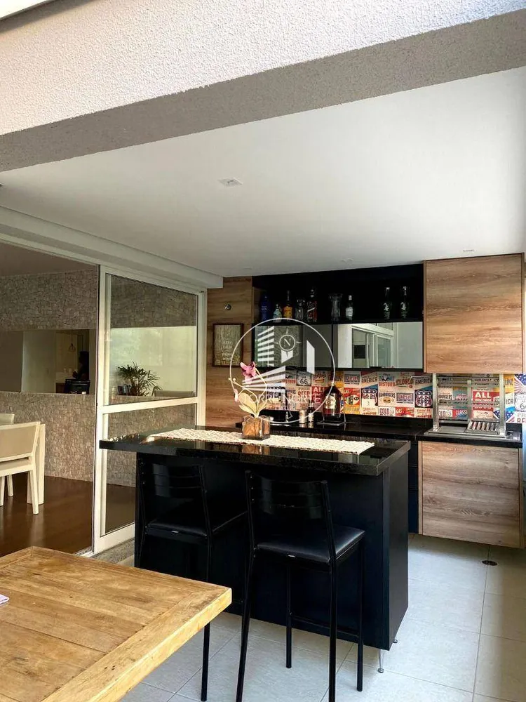 Apartamento, 3 quartos, 238 m² - Foto 1