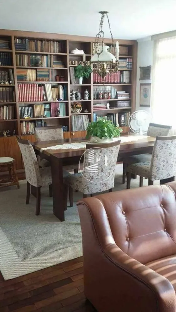 Sobrado, 4 quartos, 272 m² - Foto 1