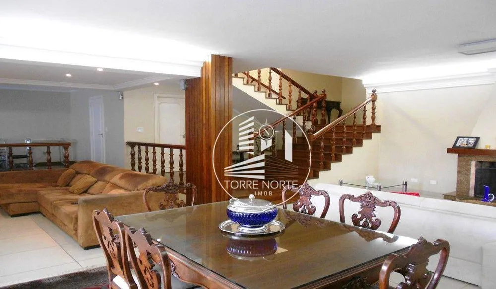 Sobrado, 4 quartos, 463 m² - Foto 1
