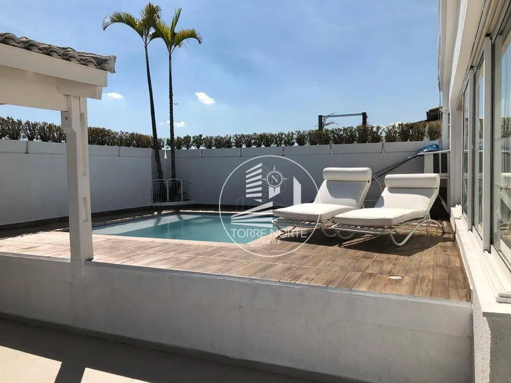 Cobertura, 3 quartos, 264 m² - Foto 1