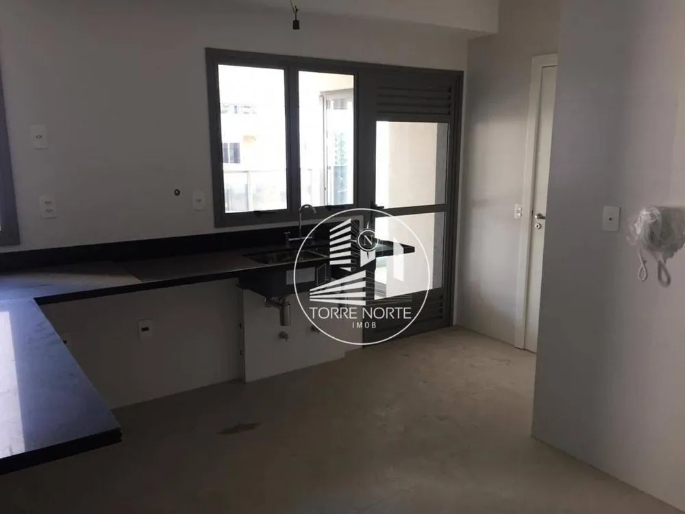 Apartamento, 3 quartos, 192 m² - Foto 4