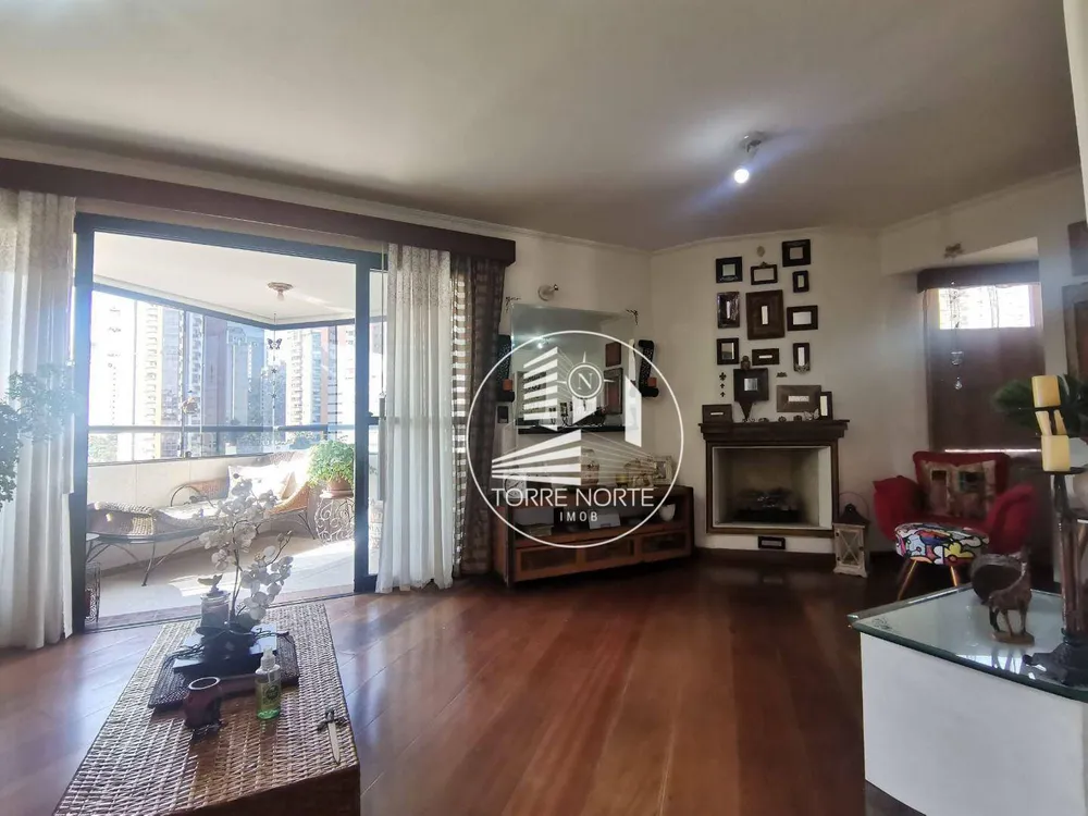 Apartamento, 3 quartos, 130 m² - Foto 1