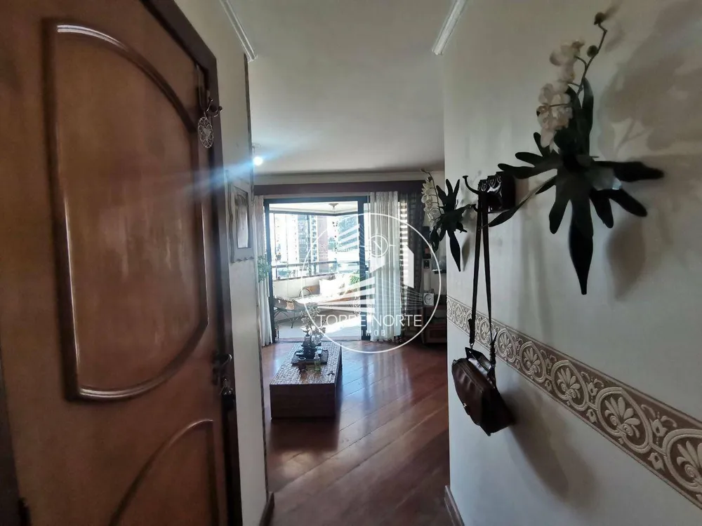 Apartamento, 3 quartos, 130 m² - Foto 2