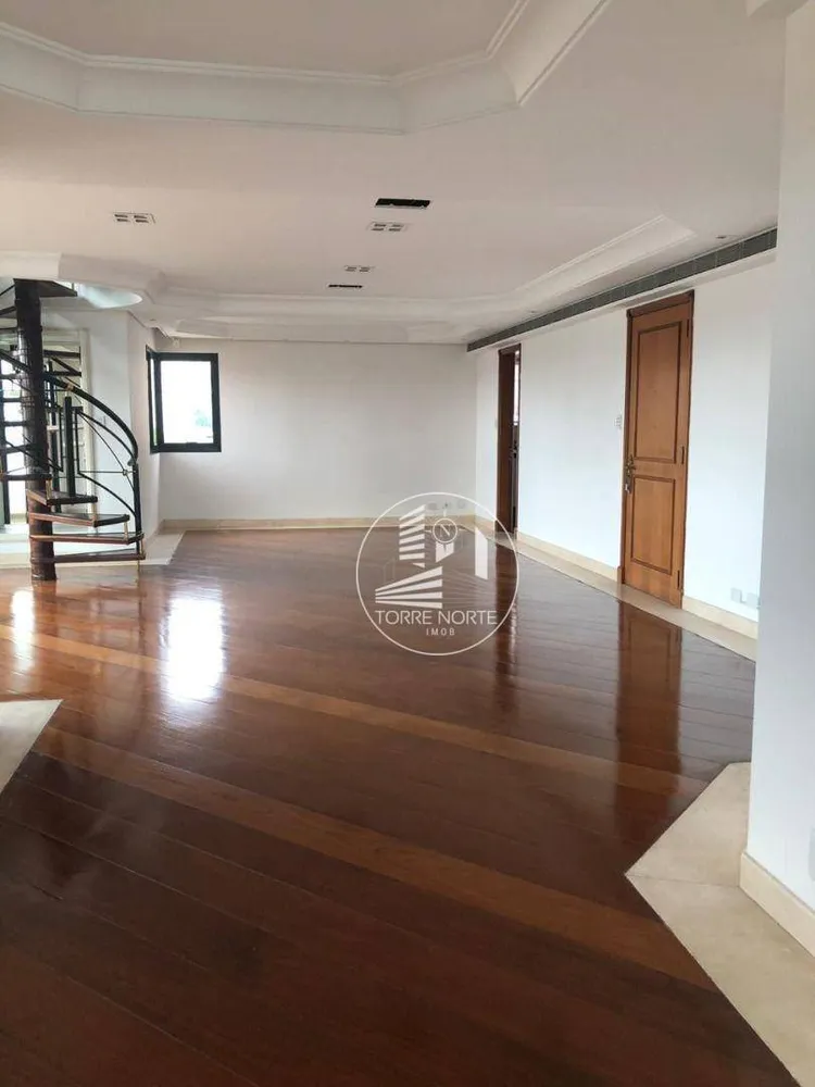 Cobertura, 3 quartos, 322 m² - Foto 1
