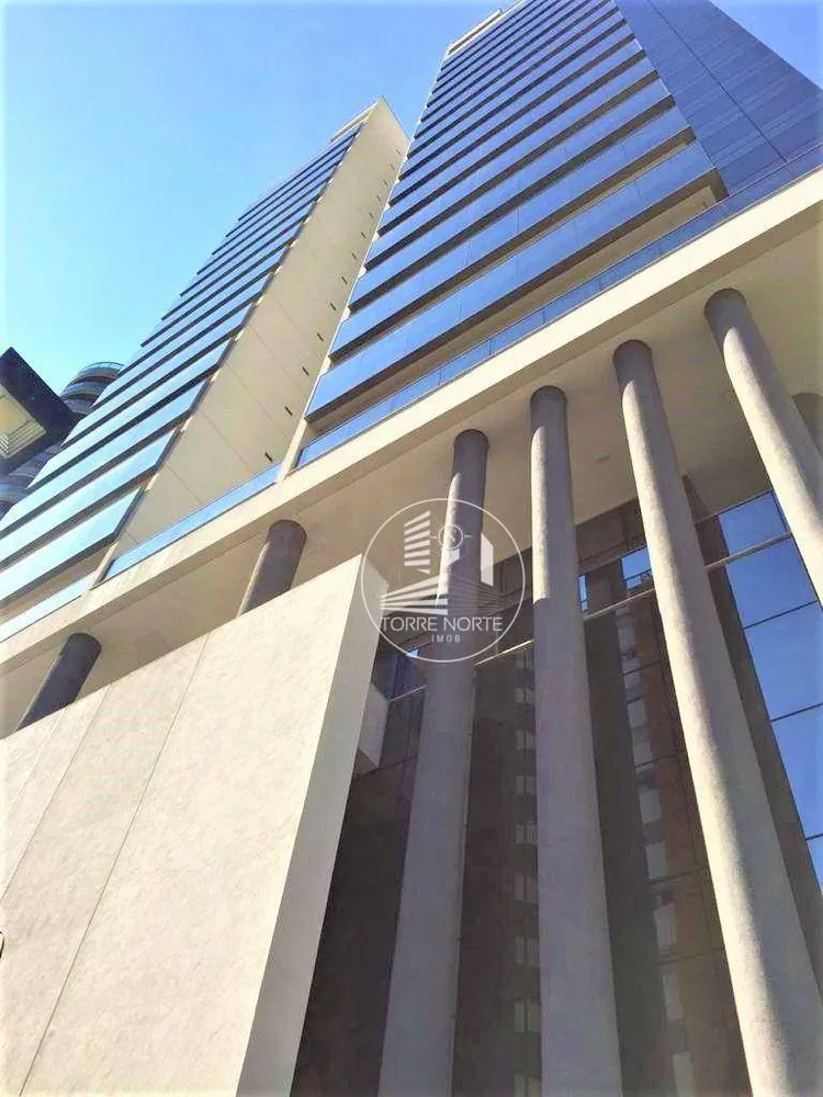 Apartamento, 3 quartos, 192 m² - Foto 2