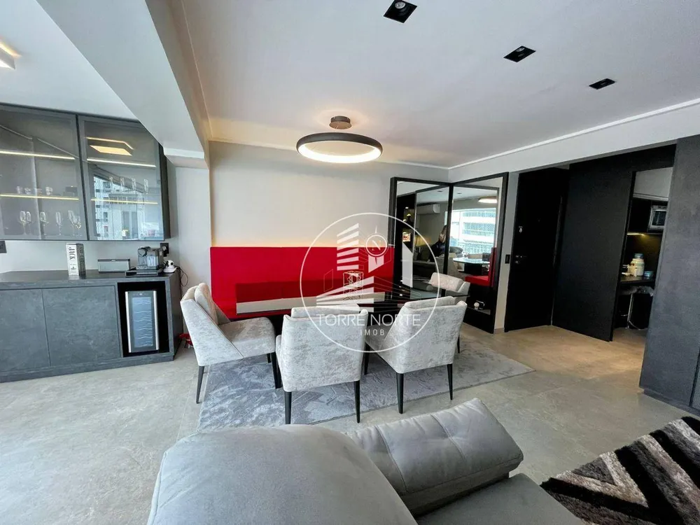 Apartamento, 3 quartos, 120 m² - Foto 1