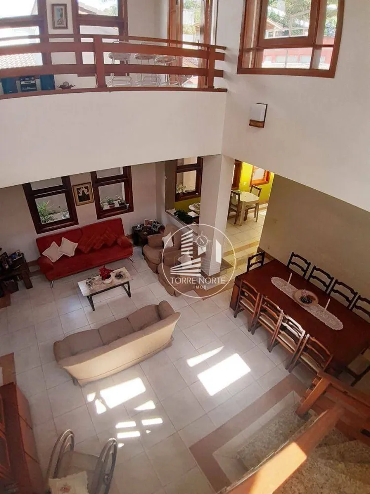 Casa, 3 quartos, 380 m² - Foto 1