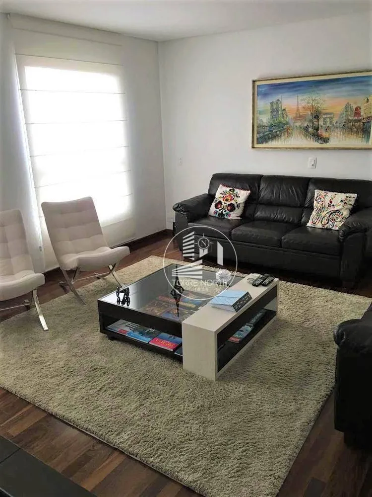 Apartamento, 3 quartos, 140 m² - Foto 2