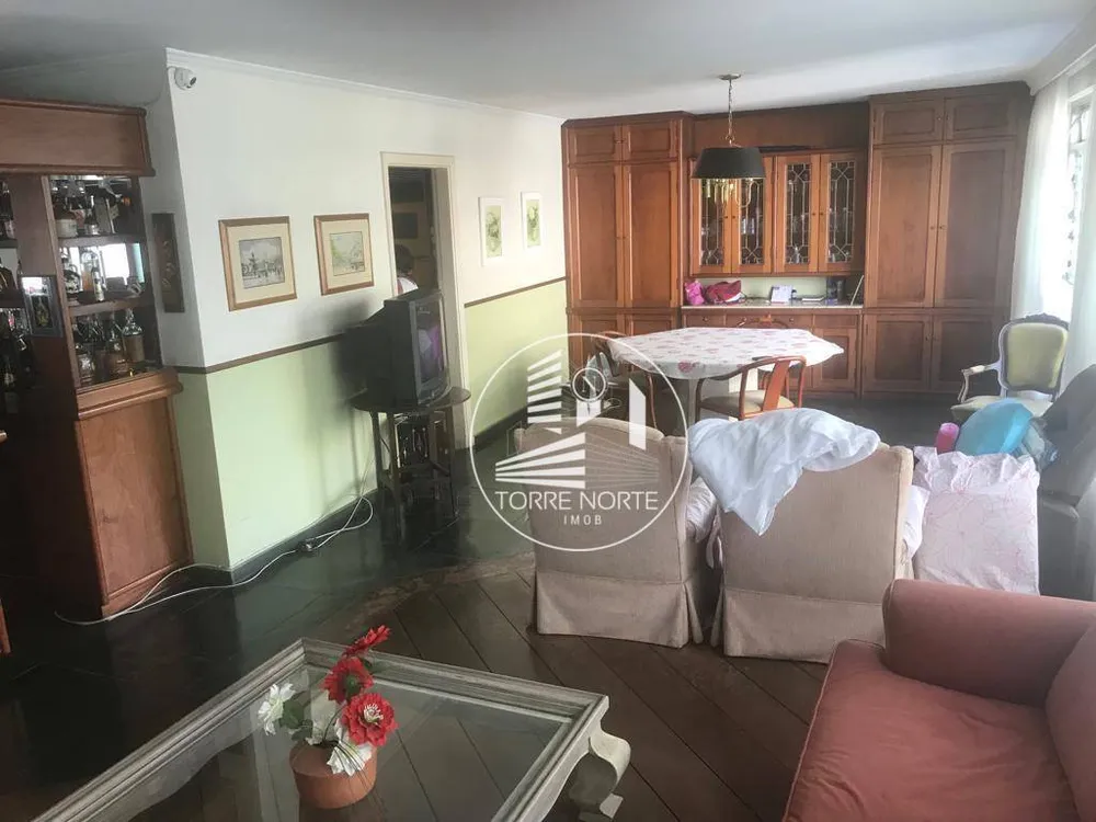 Apartamento, 3 quartos, 240 m² - Foto 2