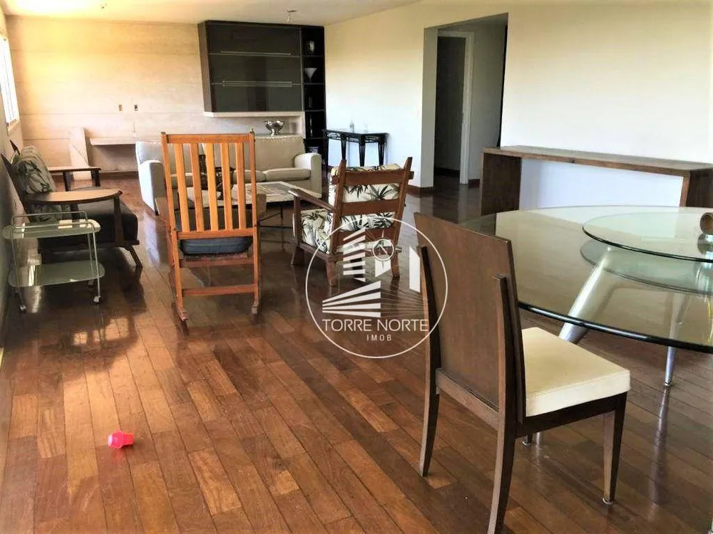 Apartamento, 3 quartos, 234 m² - Foto 3