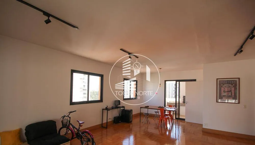 Apartamento, 3 quartos, 160 m² - Foto 1