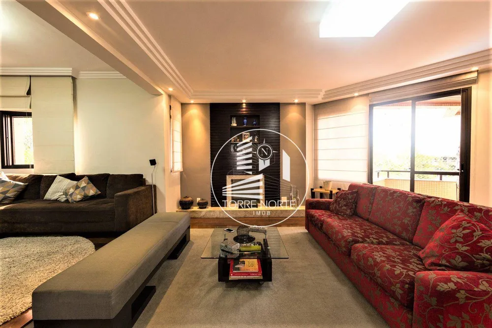 Apartamento, 3 quartos, 188 m² - Foto 1
