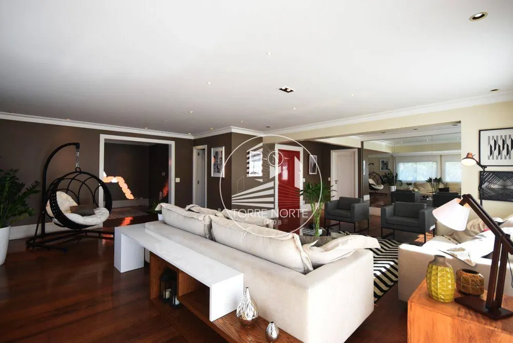 Apartamento, 3 quartos, 240 m² - Foto 2
