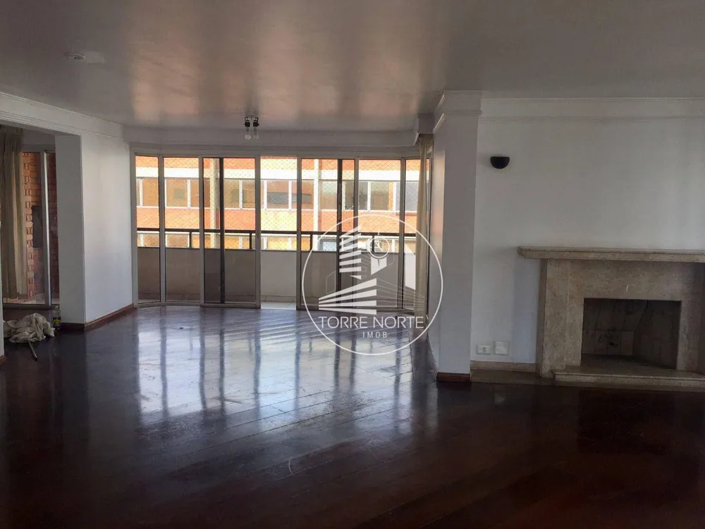 Apartamento, 3 quartos, 204 m² - Foto 2