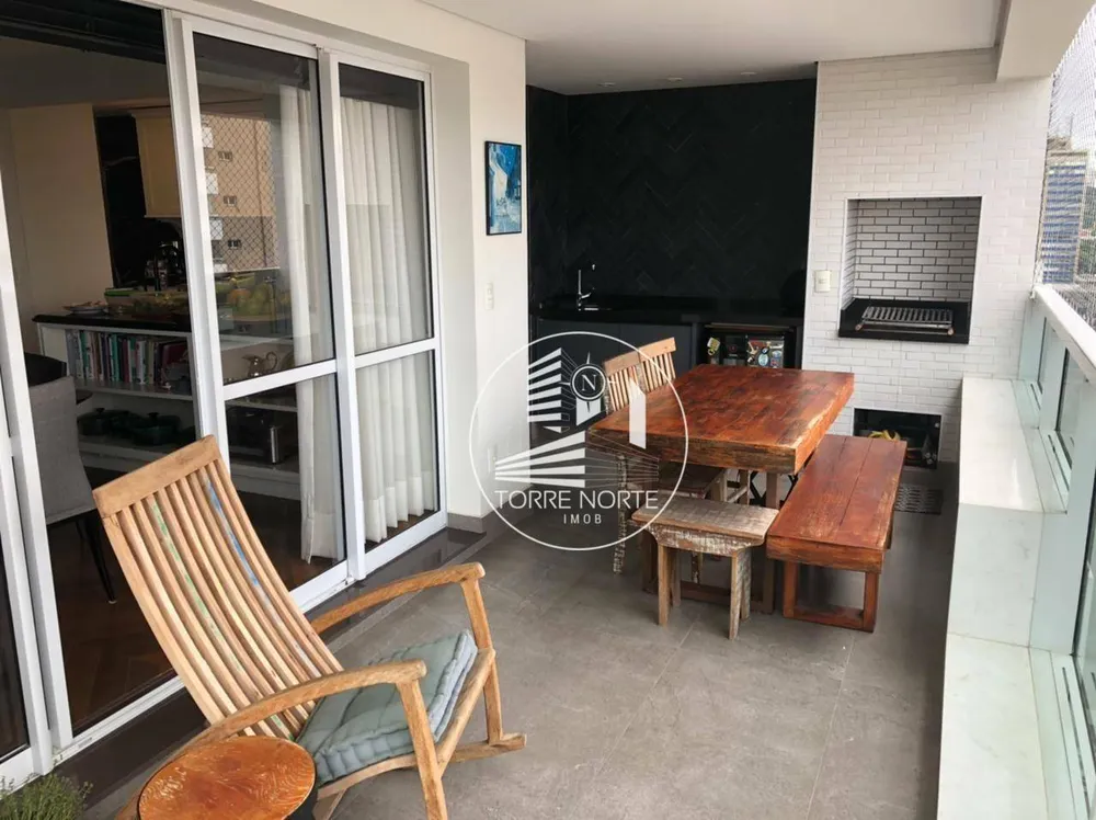 Apartamento, 3 quartos, 165 m² - Foto 1
