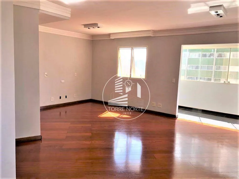 Apartamento, 3 quartos, 117 m² - Foto 1