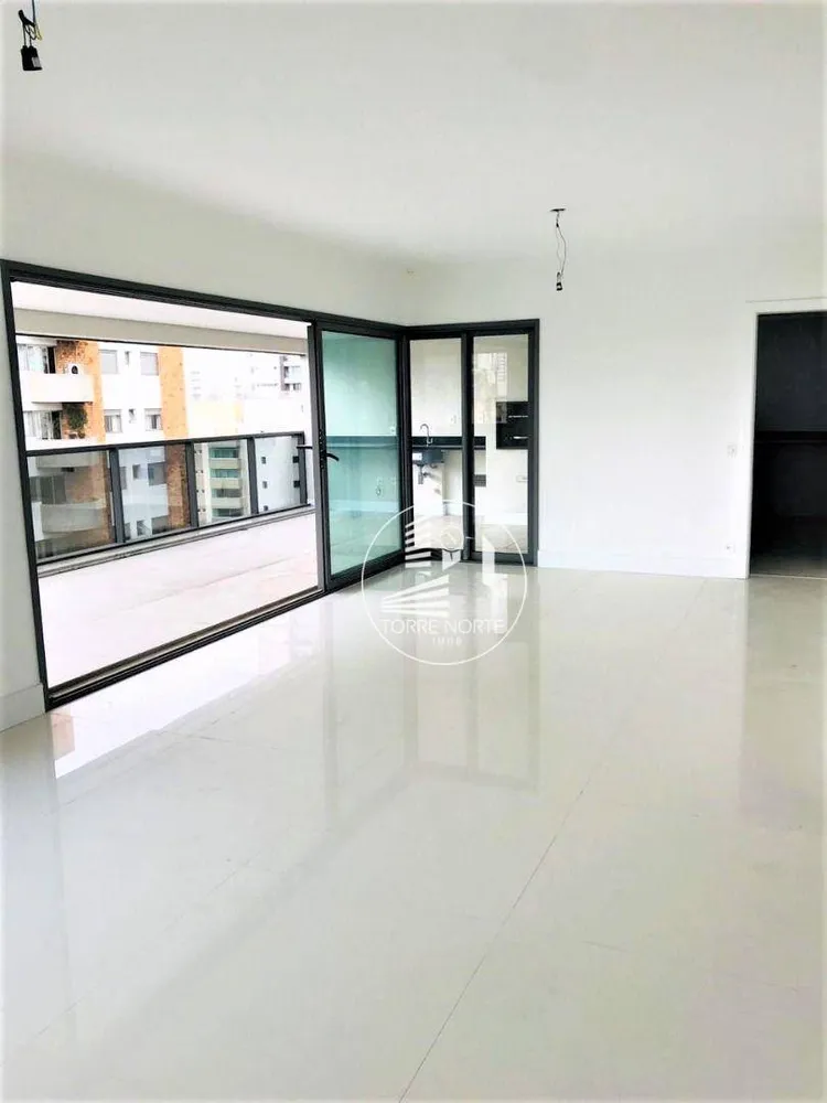 Apartamento, 4 quartos, 193 m² - Foto 2