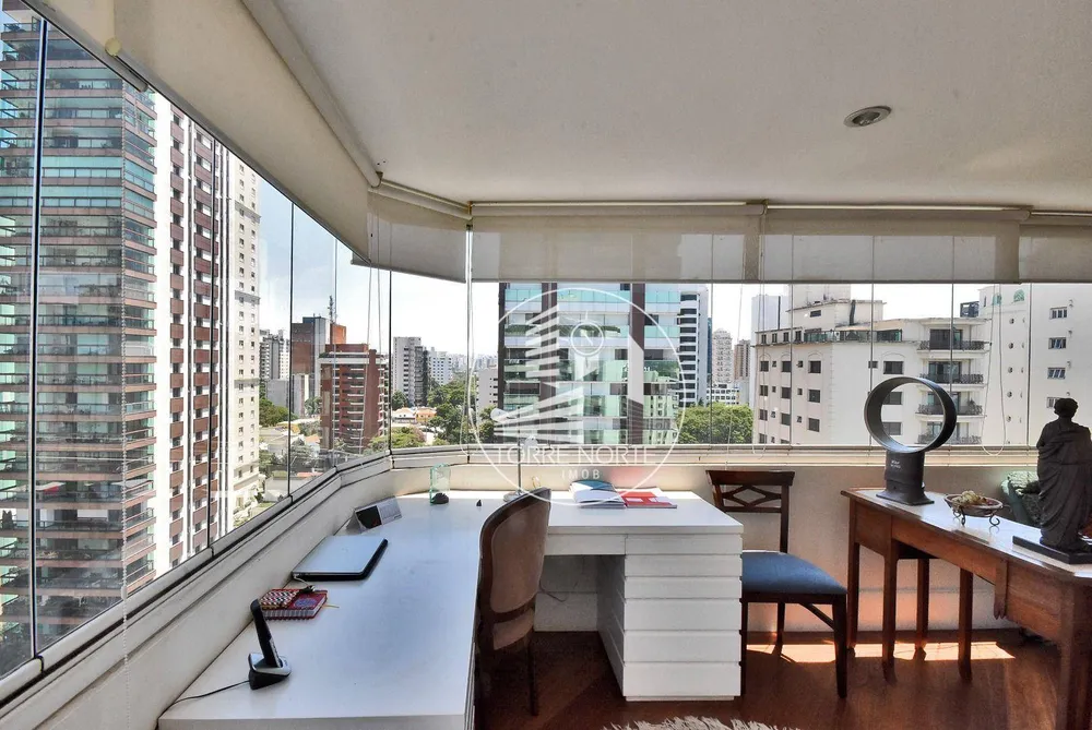 Apartamento, 4 quartos, 311 m² - Foto 1