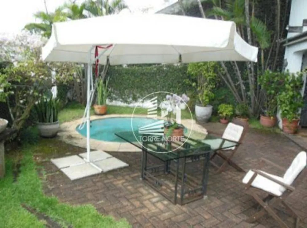 Sobrado, 3 quartos, 300 m² - Foto 1
