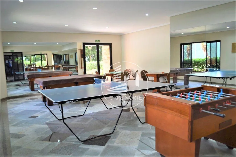 Apartamento, 3 quartos, 145 m² - Foto 2